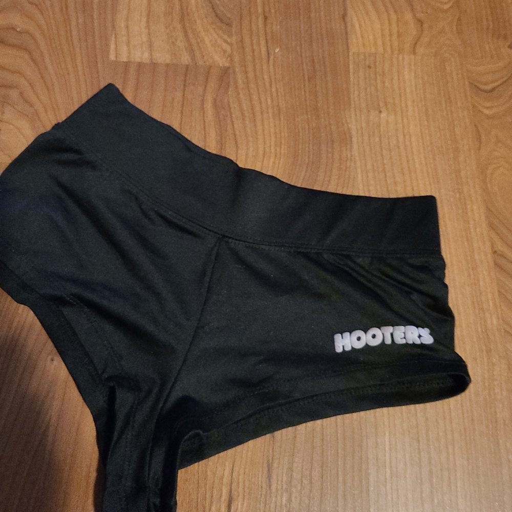 Black Hooters Small new style booty shorts - Picture 10 of 10